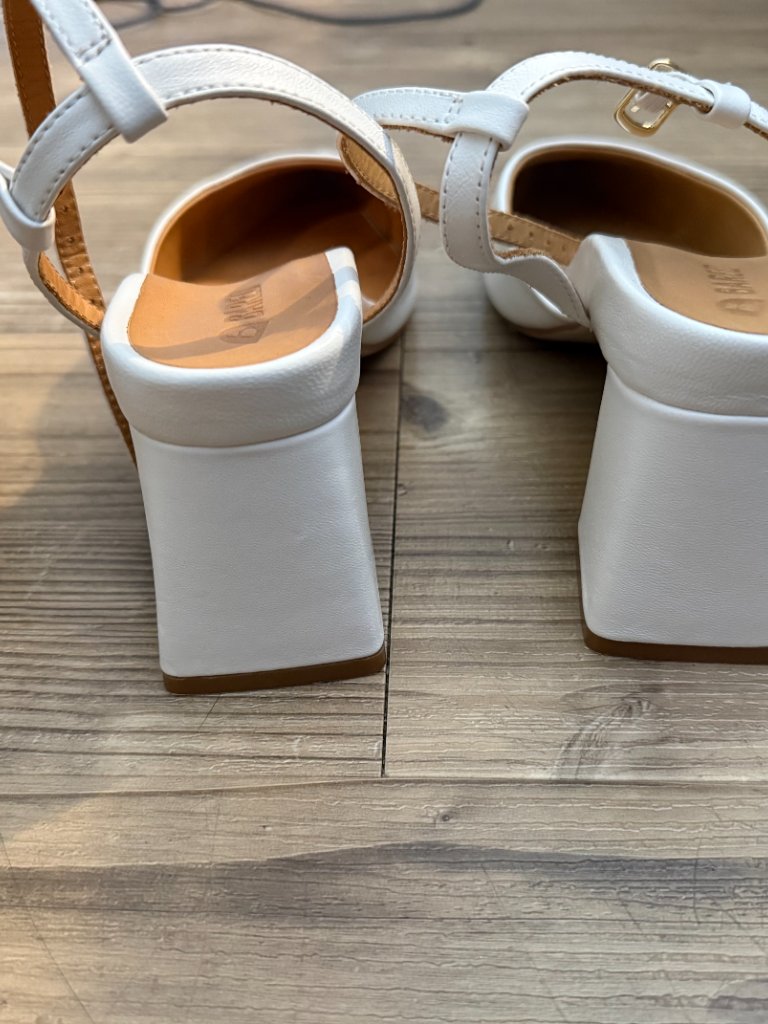 Calandra Bared Footwear White Closed Toed Block Heels (Eu 38, Us Size 7.5-8) — image 5 of 7